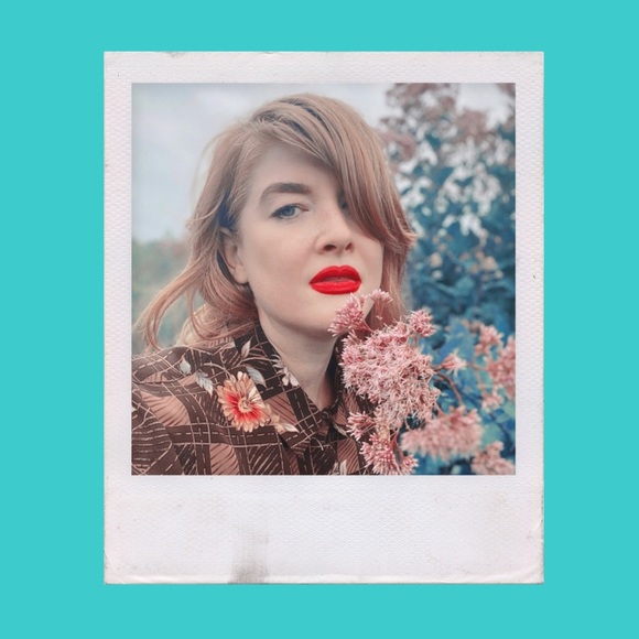 Meet your Posher, Emmy - Picture 2 of 2